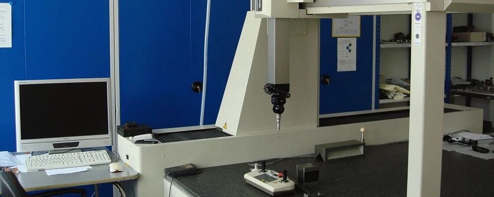 3D-Messmaschine mit Messtaster und Auswerterechner